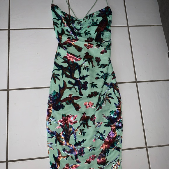 Pretty little thing dress never worn - Picture 2 of 4